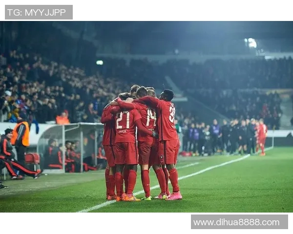 埃因霍温主场迎战乌德勒支争夺联赛重要积分之战