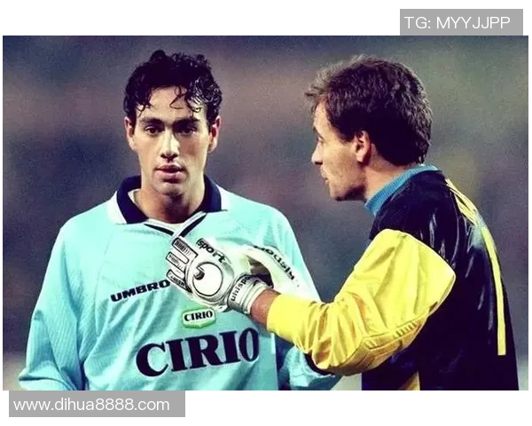 世界足坛十大后卫盘点传奇球员的防守艺术与影响力 世界足坛十大后卫盘点传奇球员的防守艺术与影响力